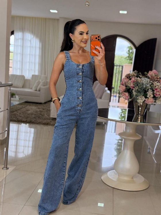 Macacão jeans wide leg feminino Alenice em tecido jeans — Grassa Boutique